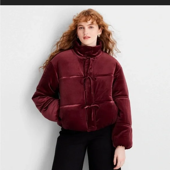 đź’•Future Collective Jacket with Velvet Texture and High Collar size M - Picture 1 of 7